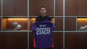 Ezra Walian