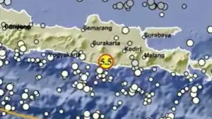 Gempa Bumi M 5,5 Guncang Pacitan Hari Ini