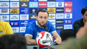 Marc Klok Incar Start Mulus di GBLA Saat Lawan PSBS Biak