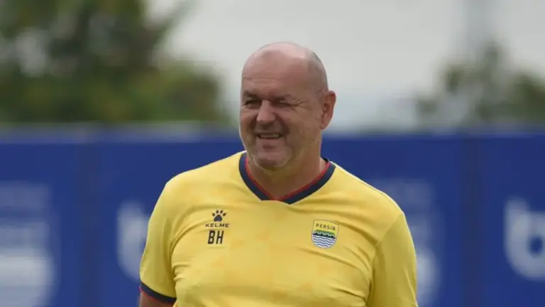 Pelatih Persib Bojan Hodak