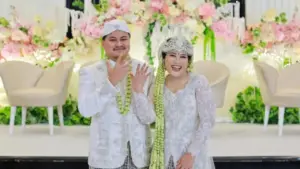 Perjalanan Cinta Boiyen dan Suami