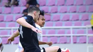 Persis Solo vs Borneo FC