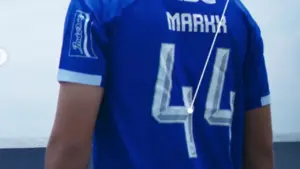 Dion Markx Pilih No 44